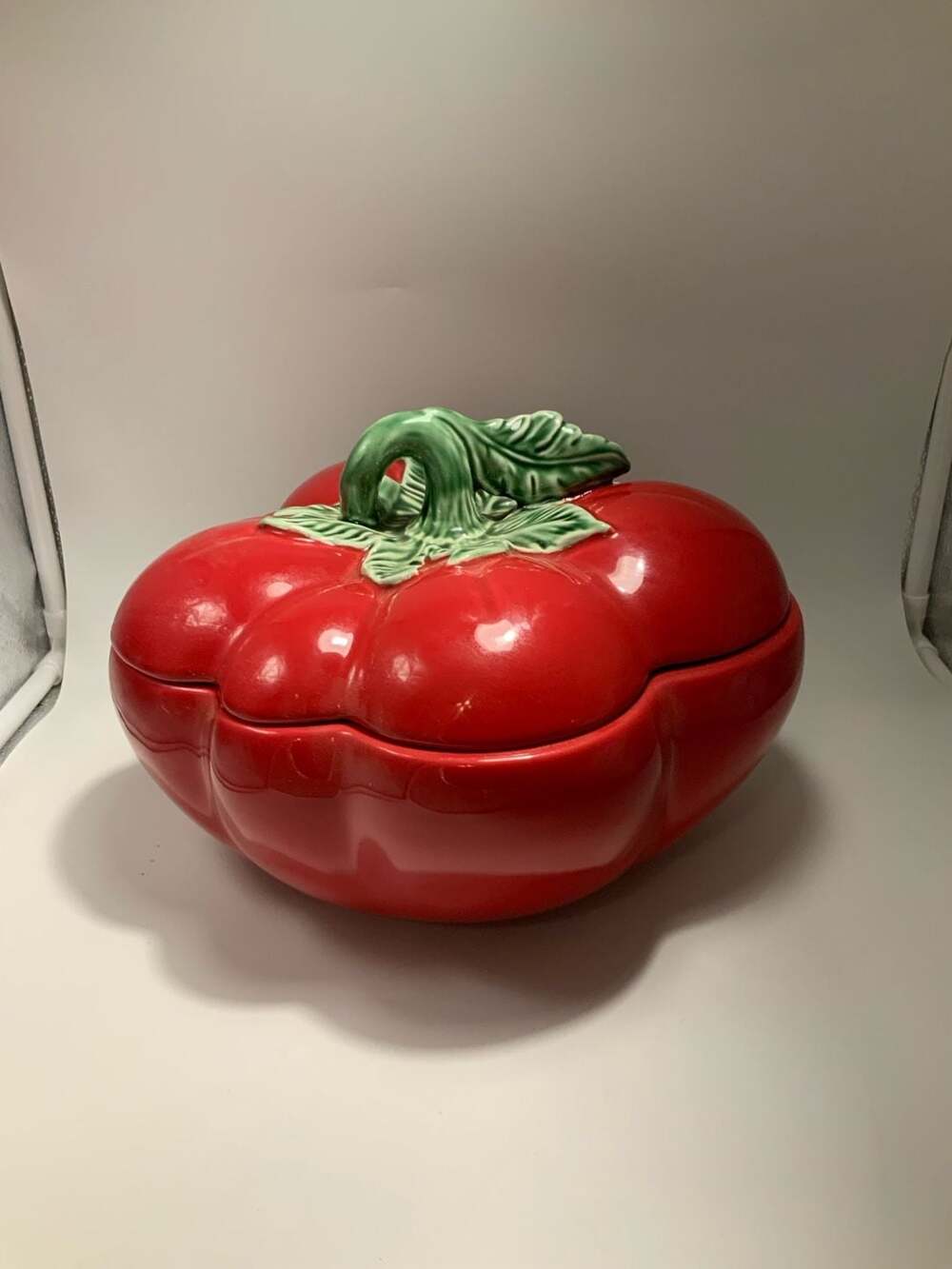 Bordallo Pinheiro Williams Sonoma Red Tomato Ceramic Soup Tureen with Lid